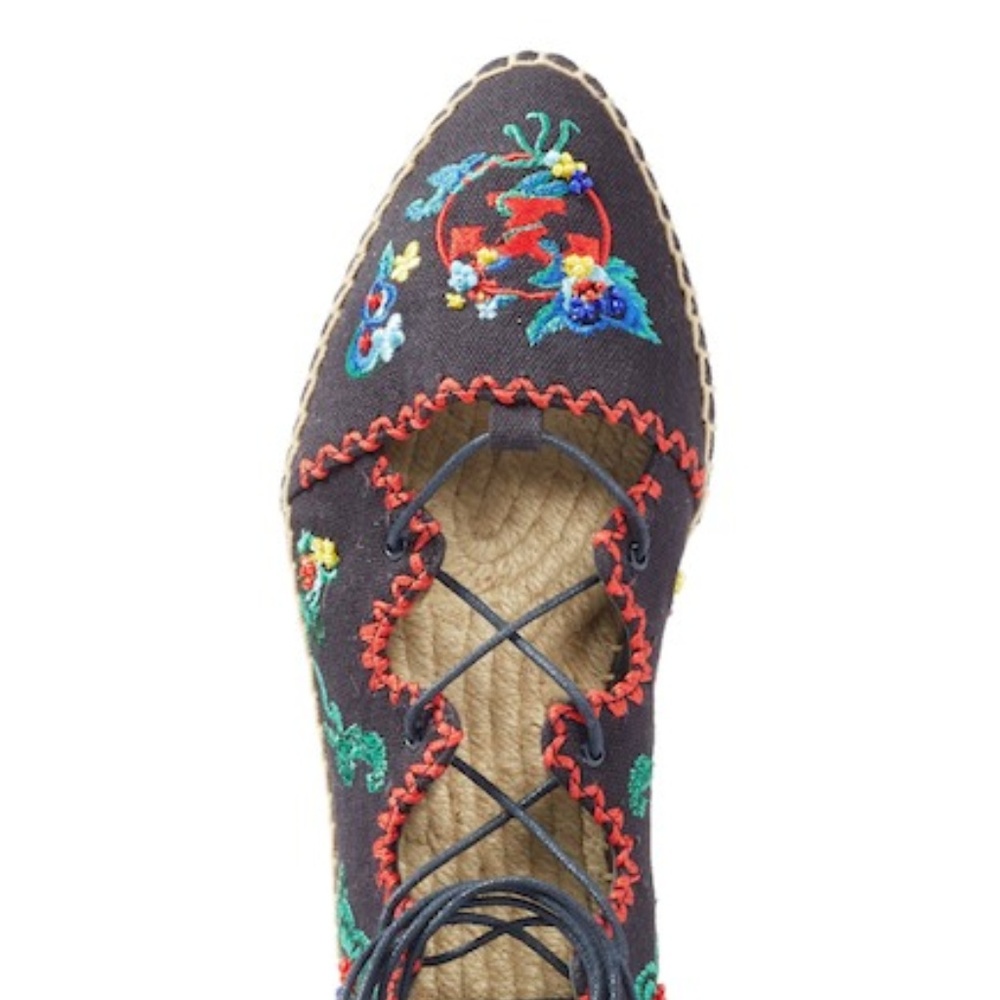 NWB Tory Burch Leather Lining Embroidered Flat